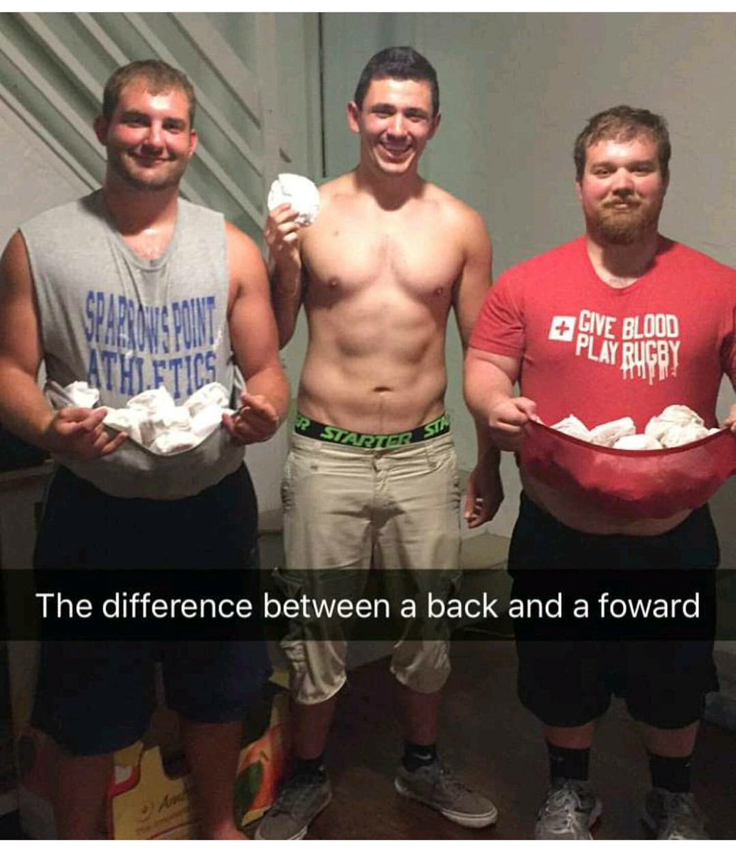 tomlikeapuma's tweet photo. @MOmoneyM0probz Who did it better https://t.co/K6l59YwA6h