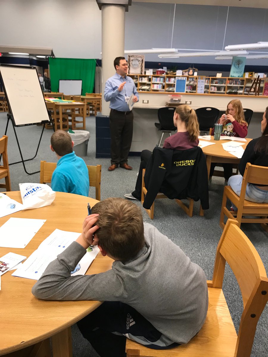 Students learning the ins and outs of car insurance thanks to @AJSmithAllstate. Join us March 21st to learn how to create a resume.