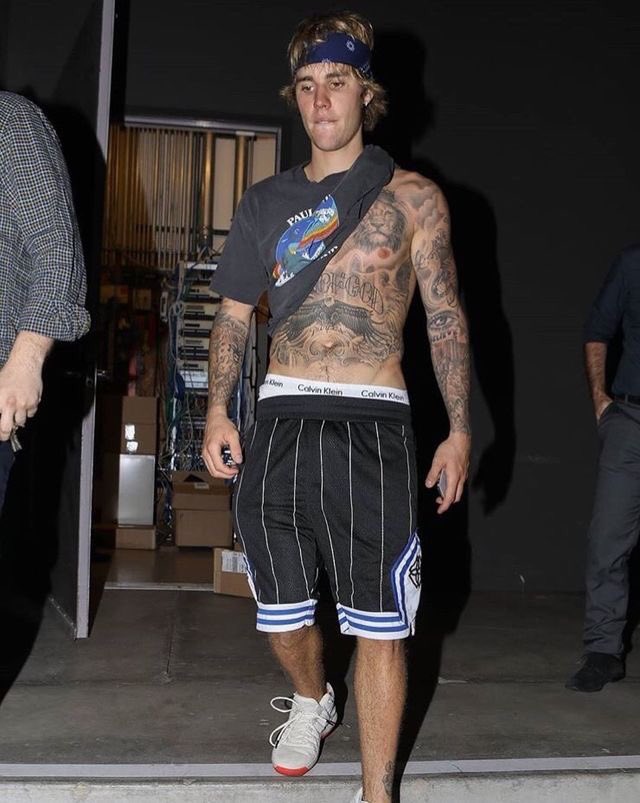 portalbieberfc's tweet photo. Quando vejo minha melhor amiga com minha inimiga: https://t.co/bV2Ey4olGU