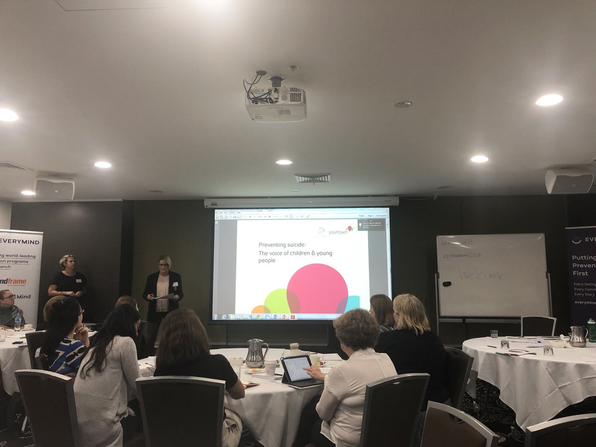 Brydiealice's tweet image. Tracey from @KidsHelplineAU  speaking more about #helpseeking for young people #Mindframe2018