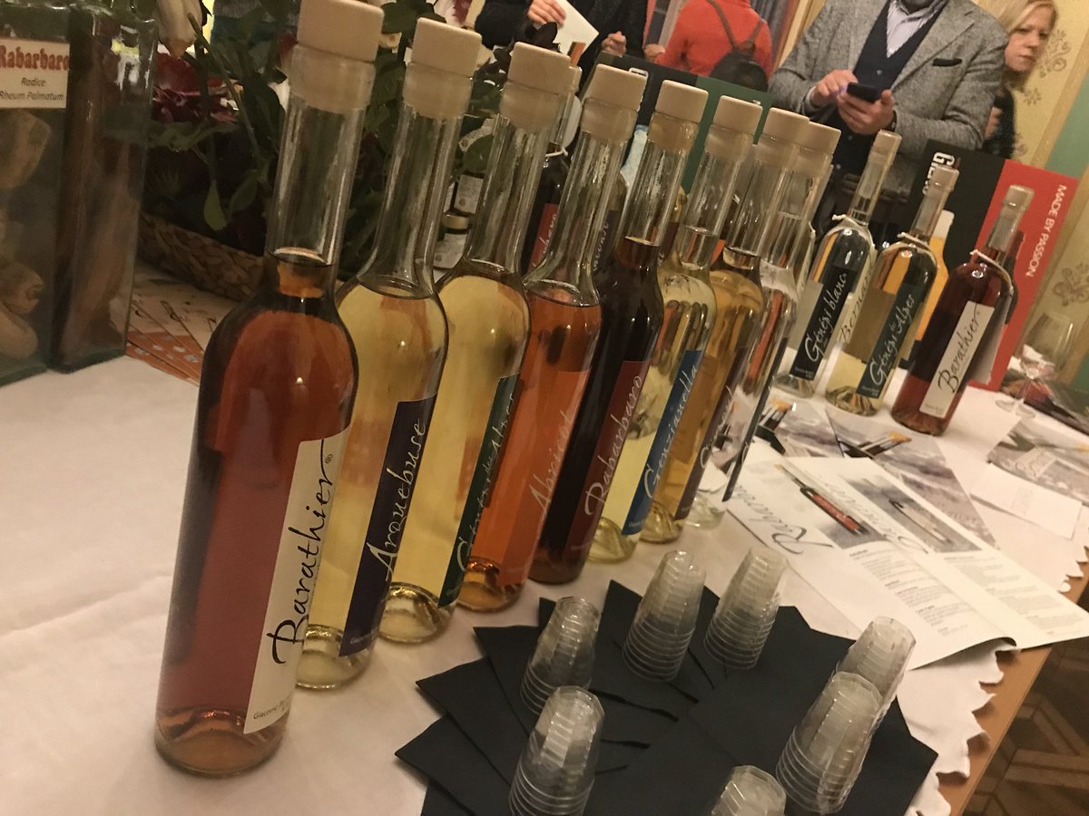 NadiaToppino's tweet photo. @foodjournalfest è anche #eventioff! Stasera abbiamo avuto: evento a #Fiorfood ed evento a #PalazzoBirago.
#foodfest18 #festivalgiornalismoalimentare #guidaturistica #foodtour #scriveredicibo #degustazione #showcooking #eccellenzecibo #Torino #eventiTorino #giornalismo #cibo https://t.co/oconlZoDIy