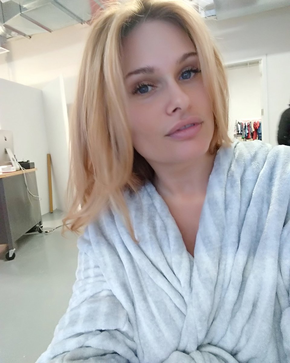 JobyBach's tweet photo. @JoeFresh studios https://t.co/XBEUppgtJU