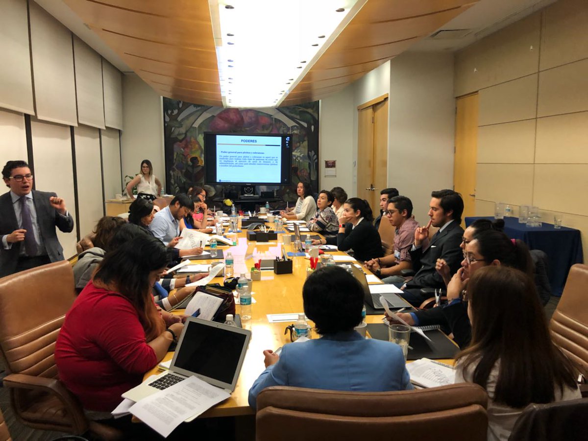 El día de hoy se impartió el Taller "Contratos y asociaciones civiles" en coordinación con <a href="/GT_Law/">Greenberg Traurig LLP</a> El taller tuvo gran aceptación y se pudo enlazar en vivo con 5 estados de la República.