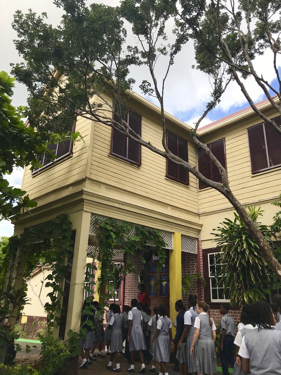 bobmarleymuseum's tweet photo. You cannot visit Jamaica without visiting Bob Marley’s home. The Bob Marley Museum holds precious memories behind some of the best reggae music that has influenced masses all over the world.
🎶✊🏿
#BobMarleyMuseum
#SoulRebel73
#SoulRebel💥 https://t.co/uRdmyETlcT