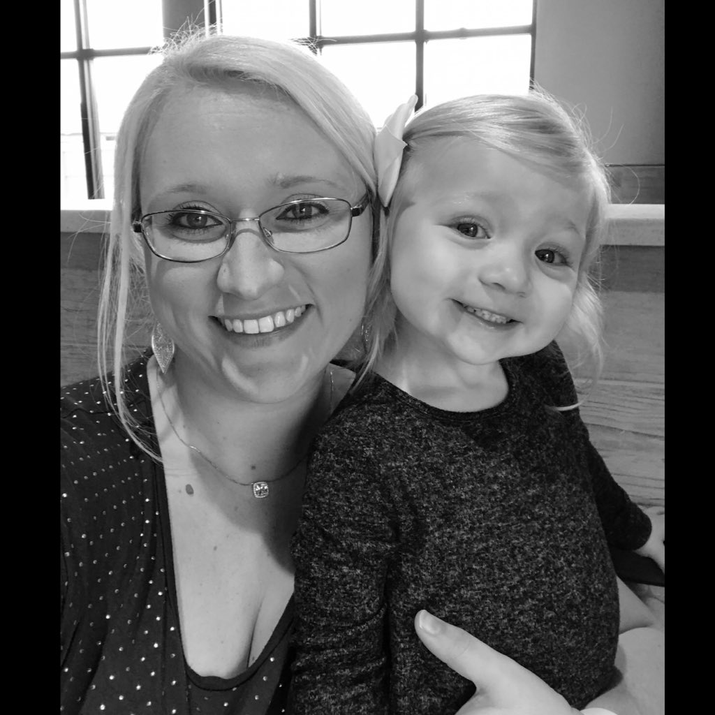 kendracrews's tweet photo. #NewProfilePic https://t.co/kTb3ik0Keq