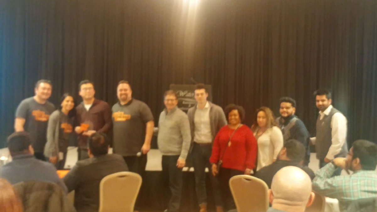 PedersonSprint's tweet image. Chicago Round table has dealers pumped for growth in 2018! Thanks to all the great partners, our AEs, and our Leadership Team! @Dk1team1dream @AmyBoost @frankjpetrucci @moeboost @Aleks_Boost @SPG_Tonya @rendon0731 @dayalasprint1