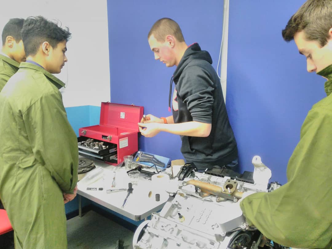 Engine tech room is a busy one tonight...
