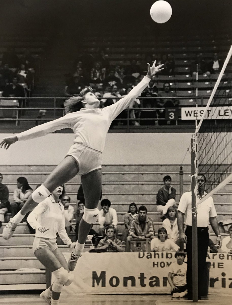 MontanaGrizVB's tweet photo. Cindy Pitzinger was a 3-time All-Big Sky selection who was inducted into the Grizzly Sports Hall of Fame in 2005. 

She ranks 1st in Montana history for career solo blocks (229), 2nd for total blocks (532) and 3rd for kills (1,338). #tbt #GrizLegend #GrizFam #GrizVB https://t.co/PQQlcAi8Dh