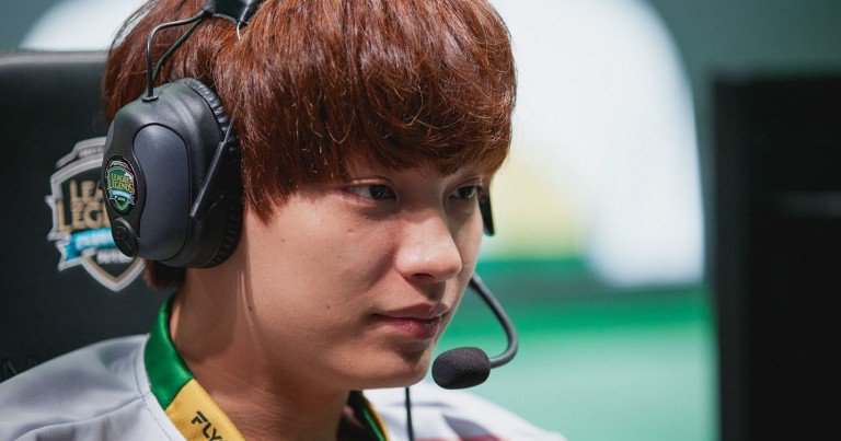 leagueofemily's tweet image. The mid laner who has his team's back: @FlyQuestSports Fly sportsgrid.com/esportsnetwork…