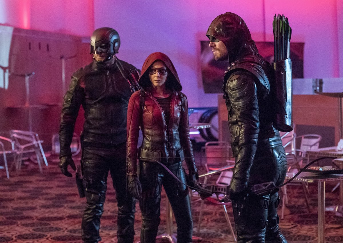 DailyWilla's tweet photo. [PICTURES] Arrow 6x15 "Doppelganger” Episode Stills https://t.co/DyH7yJT0M4