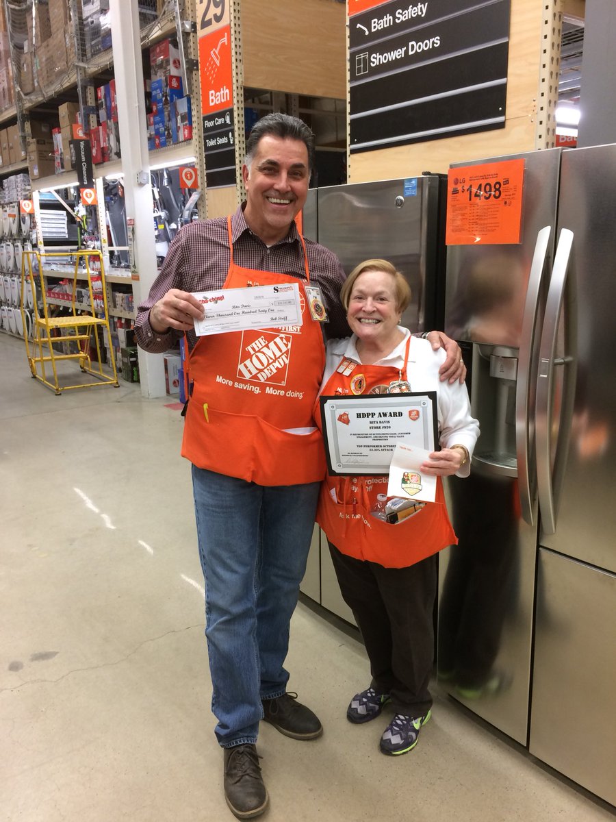 RStriffolino's tweet photo. Celebrating with Rita here in 920 recognizing her for outstanding HDPP attach at 53% and a Cha Ching check for  a sold Bath Remodel lead and her Gold Homer Award. Whahoo!!! Trifecta awesome Job!! Thanks for all you do! @CoreyLiliston @Maria_Salese @Schnorrbusch920 https://t.co/AIxYhYfWdO