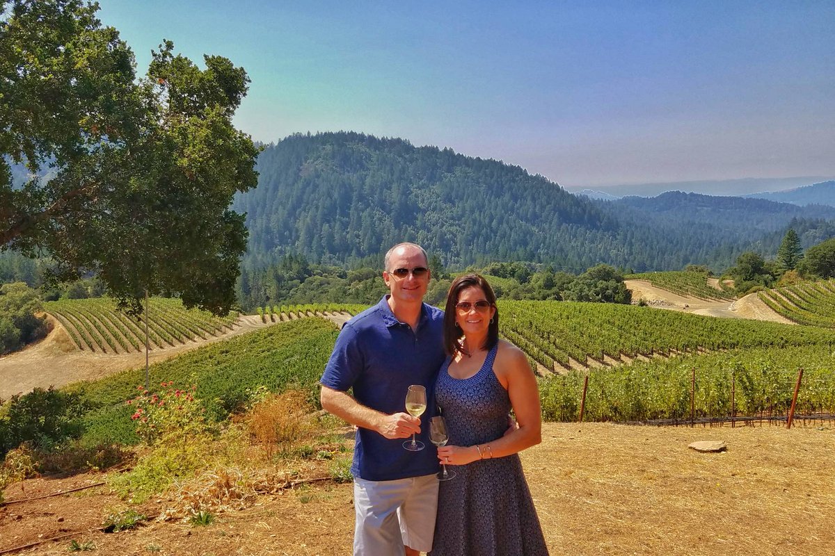 NapaNativeTours's tweet photo. #Throwbackthursday to great clients and amazing weather! 🍇🍷

#Hirealocal #Napanative #visitnapavalley https://t.co/VU376CEvl1