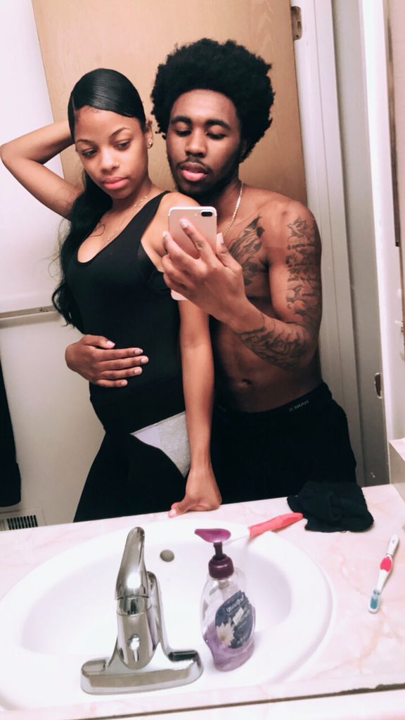 __Leannaaaaa's tweet photo. I love you bae💔💔 https://t.co/Lrscn1V8e3