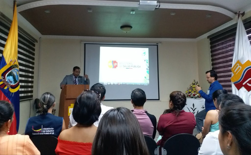 JP, <a href="/pabloscesarr/">Pablo villavicencio</a>, participó junto a <a href="/astryd90/">Carolina Guarderas</a> de @tenencialarama1 y <a href="/yenny_poma/">Yenny Poma Briceño</a> de <a href="/TPSabiango/">TP Sabiango</a> del evento de #RendicionDeCuentas2017 de la Dirección Distrital 11d07 #Macará - #Sozoranga de <a href="/Salud_CZ7/">Coordinación Zonal 7-SALUD 🇪🇨</a>.