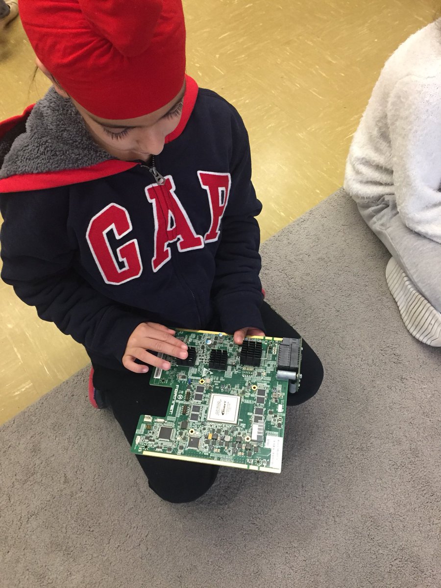 m_porterbc's tweet image. “I learned that the smaller balloons have less air and the bigger balloons have more air”. - L  Thanks for the great morning of learning Ms. Zhao! #swSIS #balloonrockets #awesome #womeninscience @JarvisSchool @deltasd37