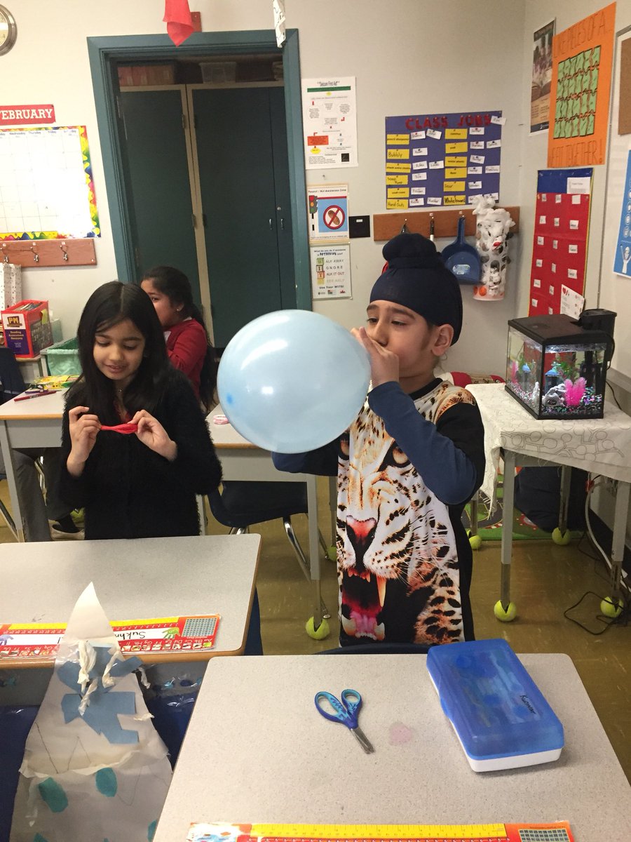m_porterbc's tweet image. “I learned that the smaller balloons have less air and the bigger balloons have more air”. - L  Thanks for the great morning of learning Ms. Zhao! #swSIS #balloonrockets #awesome #womeninscience @JarvisSchool @deltasd37