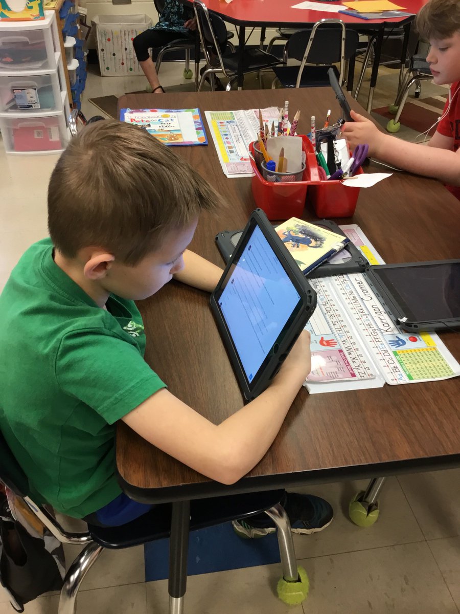 TamaraJones83's tweet photo. Reading about Rosa Parks on read https://t.co/WWlEdssye1 #RSSDLD @RSSMillbridge https://t.co/405HtbOTxI