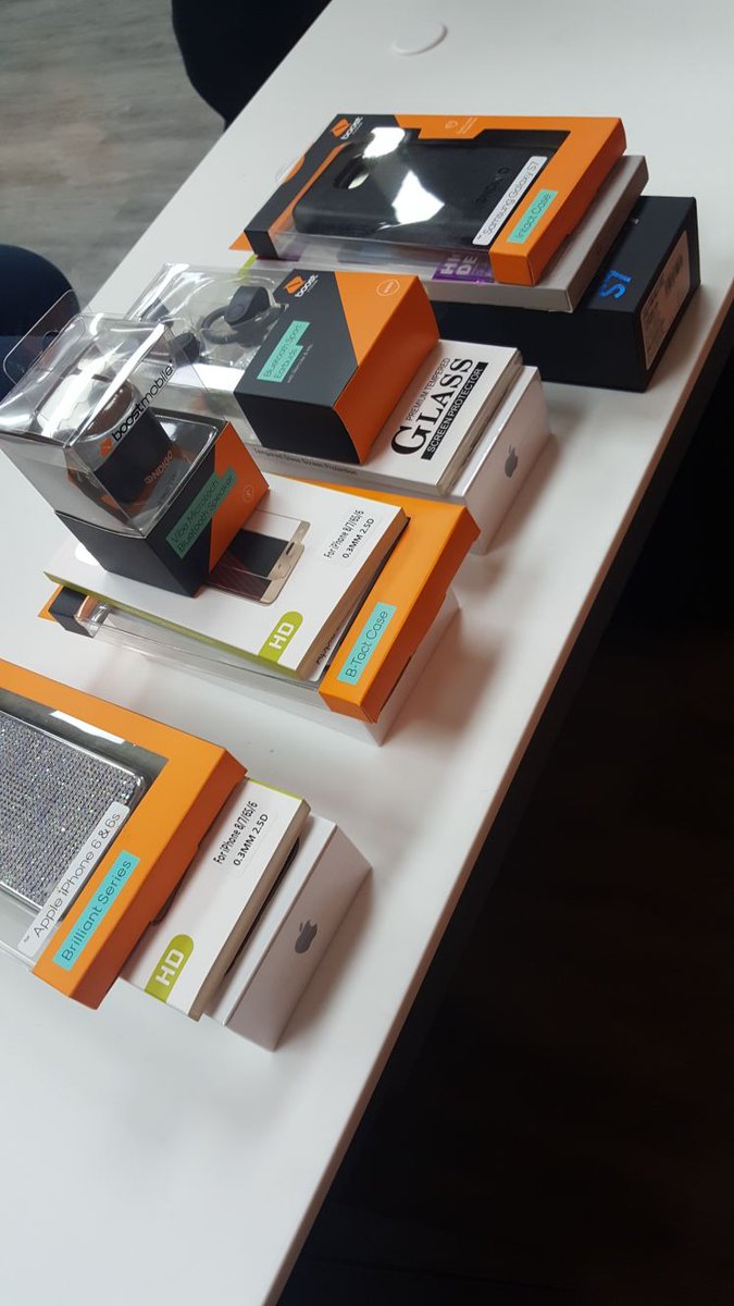 Xl_Fondren's tweet image. 4 Liner Coming Up with Accessories!! @erikabyerly281 #HouTax18 😃😃😃#BoostNationEvent #XLWireless