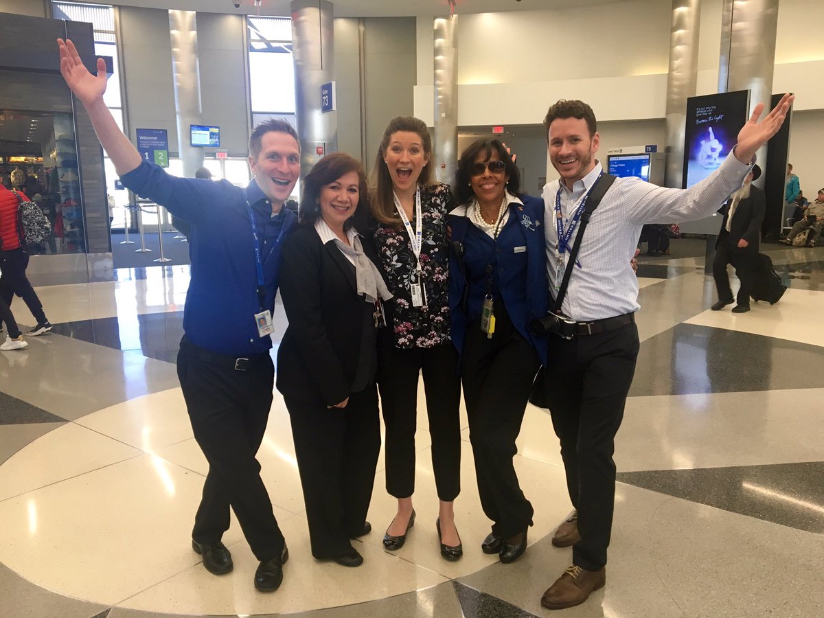 hollylhermes's tweet photo. Having fun with our friends in LA testing new boarding concepts - thanks for the hospitality @ljimbosocal  @MKMcQueen @JoLAXtheBrit https://t.co/UyicZc84Wh