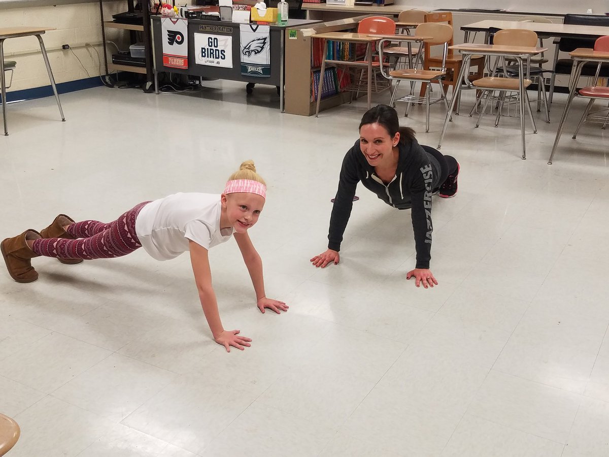 Mrs_Masur's tweet photo. The science of Jazzercise at Collingswood STEAM night! #collsedu #CollSteam #jazzercisecherryhill https://t.co/tP9JiF8k18
