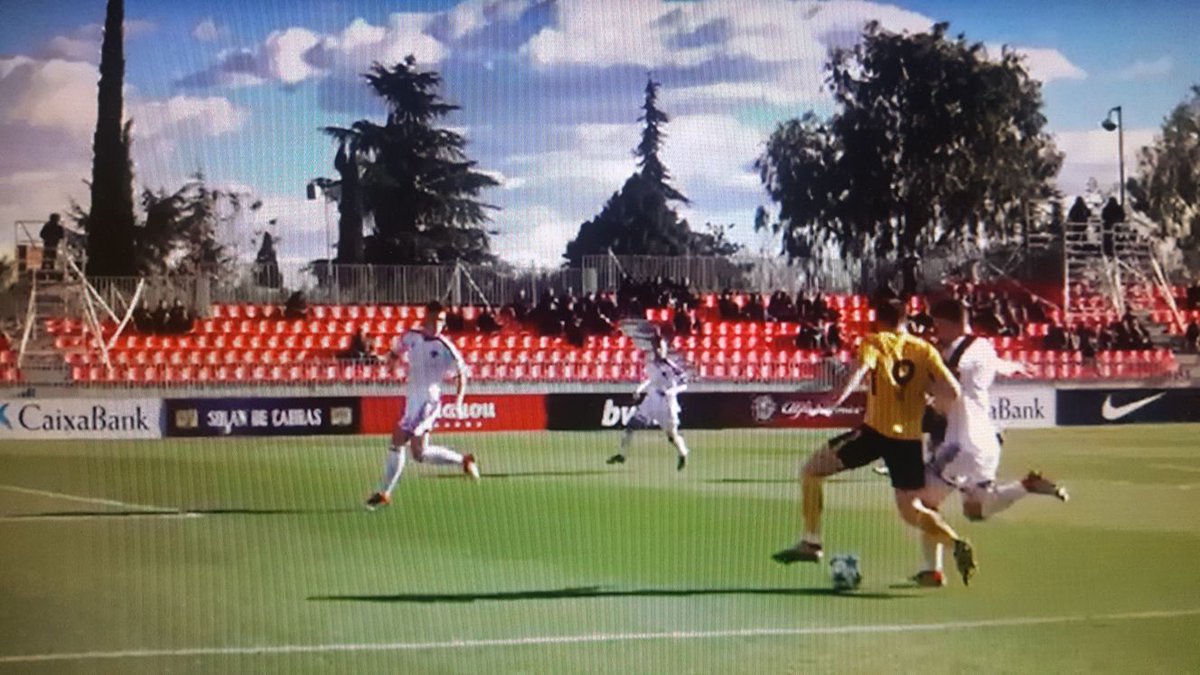 retoxx1_eventos's tweet photo. #Montaje #practicables TV para la retransmisión Youth League partido Atl. Madrid-Basilea #Soluciones https://t.co/Dvky9qkjap https://t.co/EzbBdgU0fa