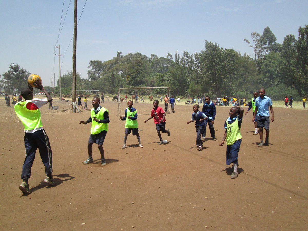 GreenKenya2's tweet photo. we have been playing games about environment & how young people can ensure that the community is clean by collecting trash & taking them to the right place. This is a build up to the upcoming #Kickconserve in March 24th. #Communityimpactprogram #Greenkenyaispossiblelace. https://t.co/twaiQSJlK5
