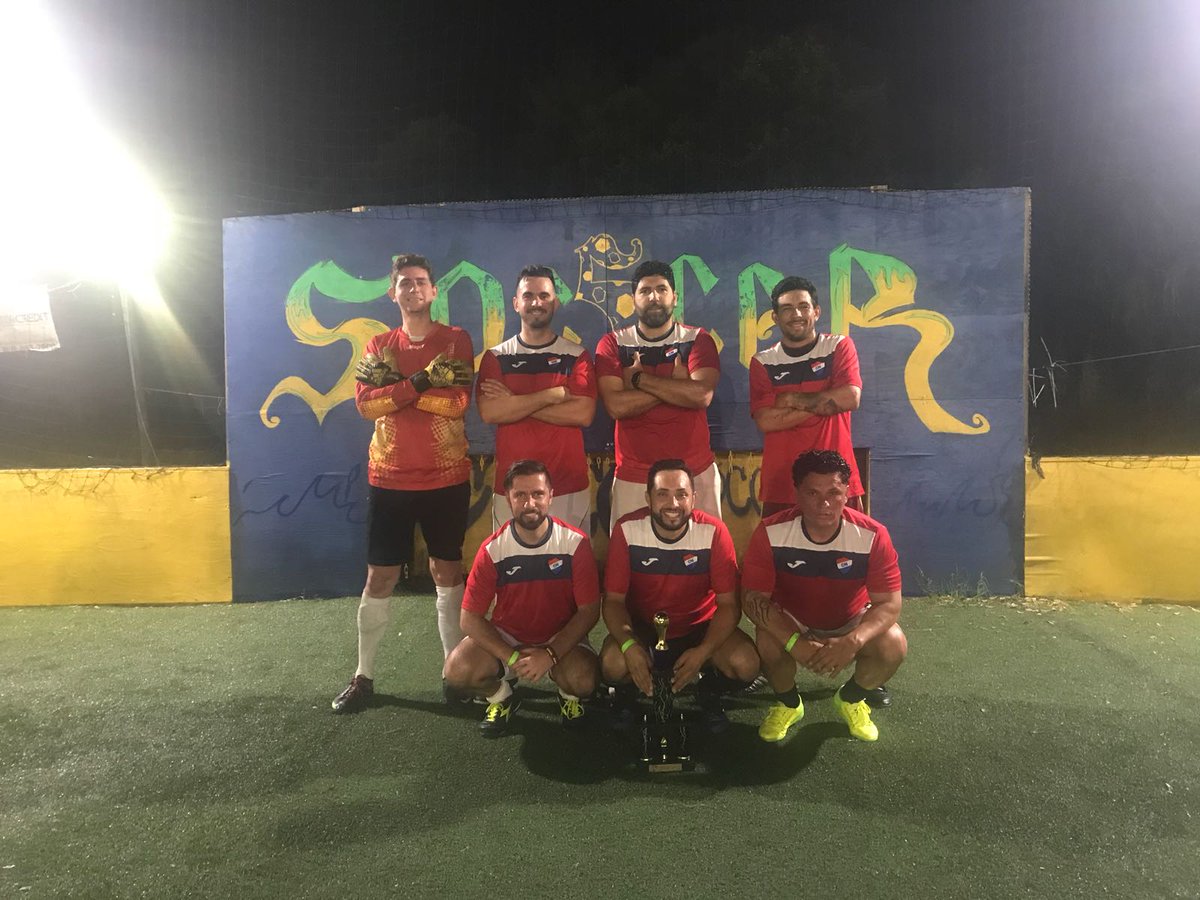 ¡La Tricolor por el mundo!😎🇺🇸
¡Desde Tampa, Florida para todo el mundo! 💪🏆 #USA #NacionalQuerido