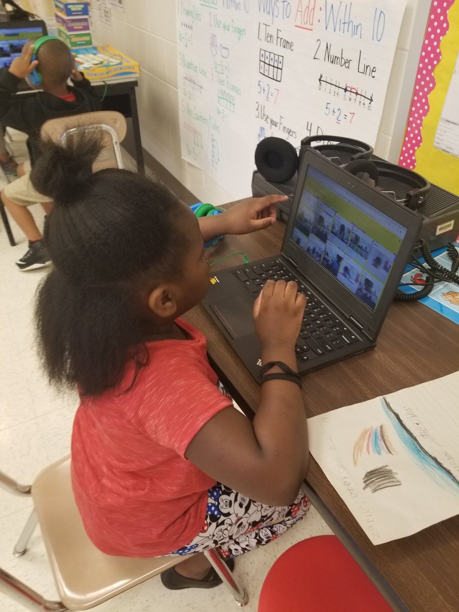 desirae_pietro's tweet photo. Utilizing #Padlet to share -ed word family sentences with another classroom! #DigitalLearningDay #cmes_tech https://t.co/xYK3WGvaSe