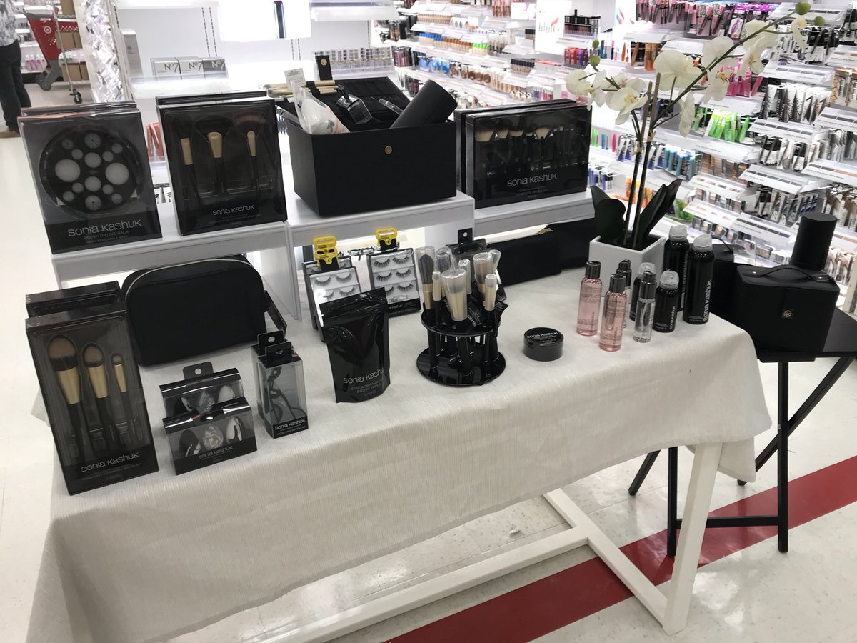 usacaddy's tweet photo. Come in this weekend and check out our newest Sonia Kashuk items as we will be hosting a special beauty sampling session!                 #TargetSoniaKashuk #G497SoFreshandSoClean #12stepstosuccess #SoniaKashuk https://t.co/8vGupSurxR