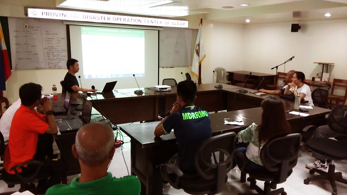 OCHAPhilippines's tweet photo. The @OCHAPhilippines information management team continues to support the #MayonVolcano eruption humanitarian response, providing technical assistance to the Albay Public Safety and Emergency Management Office. #APSEMO https://t.co/6g4V54A9j8