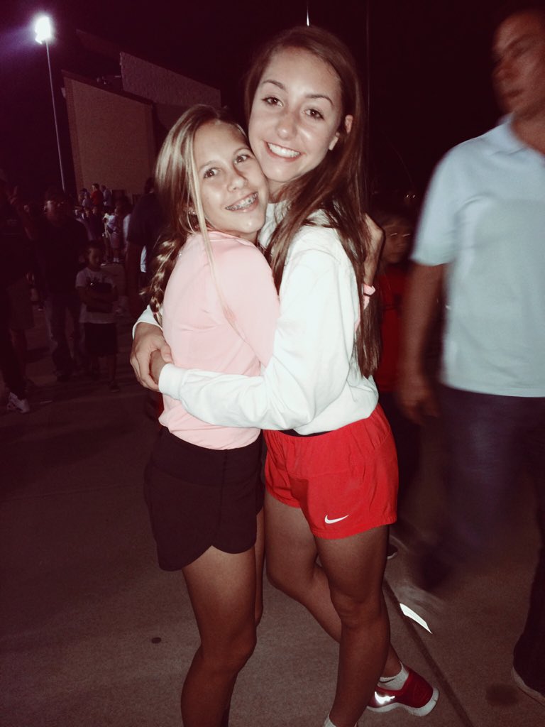 sam_zoellner's tweet photo. wishing the happiest of 18th birthdays to @elle__0__elle wouldnt have wanted to grow up with anyone else. hope your day was the best! ily 💕💕 https://t.co/HLm4okq8TM