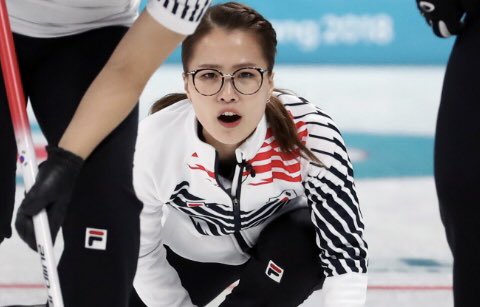 DWsGRplV4AA-06i?format=jpg&name=small