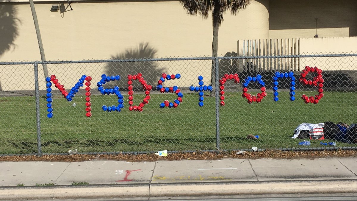 Trojans stand MSD Strong #NeverAgainMSD <a href="/J_Ramirez991015/">Juan Ramirez</a> <a href="/lisagarcia_lisa/">Lisa Garcia 🏳️‍🌈🇺🇦🟦🇭🇹</a> <a href="/HMLSrHighSchool/">Hialeah-Miami Lakes</a> @HMLActivities <a href="/iPrepHML/">HML iPrep</a> <a href="/IamHMLDECA/">HML DECA</a> @HMLYearbook2018 <a href="/ModelUNHML/">HML Model UN</a> <a href="/iamsnhshml/">SNHS HML (2017-2018)</a> <a href="/HML_Sorrota/">HML Sorrota</a>