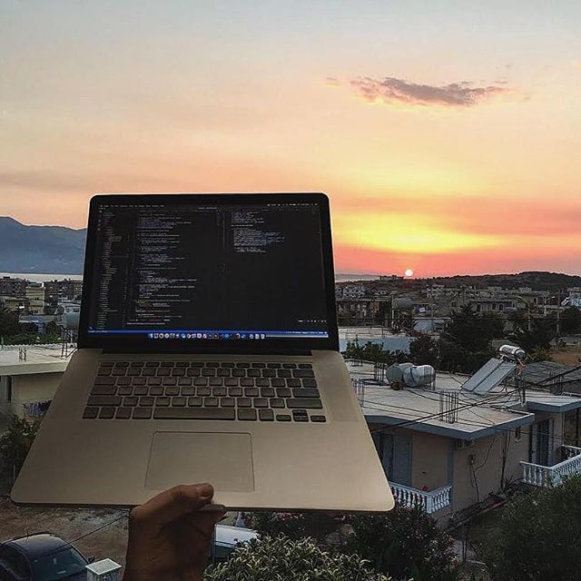 the_devlife's tweet image. by @tomgrandson
・・・
Albania🇦🇱 catching sundown with some code.
.
.
.
.
#thursday #coderlife #codingmoments#programmerslife #programmerrepublic#developers #developer #developerlife #php#html #javascript #react #angular #python#apple #macbook #mac… ift.tt/2EXbBfQ
