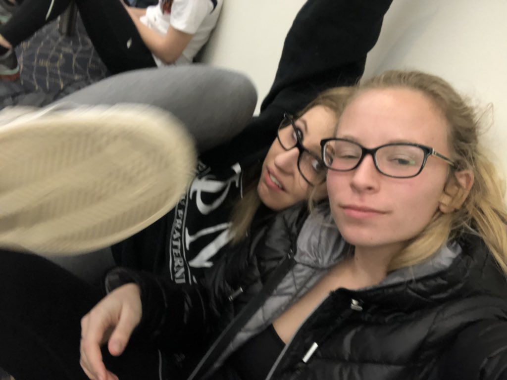 KatyTaranto's tweet photo. Best friends @juliatelfordd https://t.co/6R8oMtjqj7