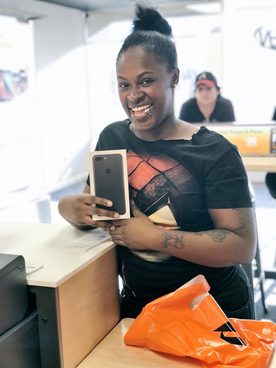 CellularXperts_'s tweet photo. We were just warming up today !!!@shawnatspg @ThomasSPG @Ashley_spg @Allison_AWi @Jmescellularxp1 https://t.co/7tGWwr75OJ