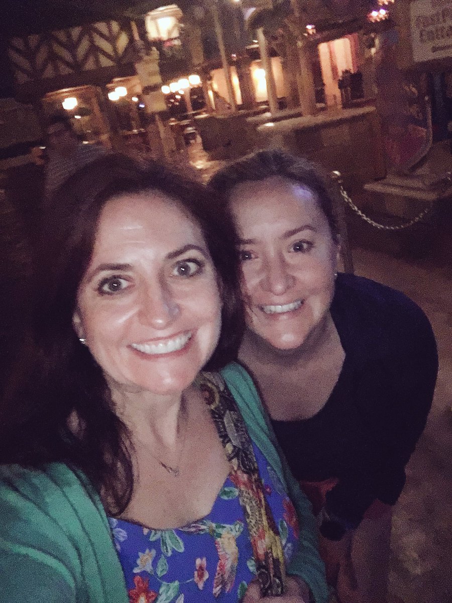 Emjay1028's tweet photo. #TFW your #running coach says you *really* have to go to bed now! 🙄 #Boo #2AMWakeUpCall #DisneyPrincessWeekend #DisneyPrincess5k #runDisney @realhns30 @runDisney @WDWToday https://t.co/PinBpzvNwC