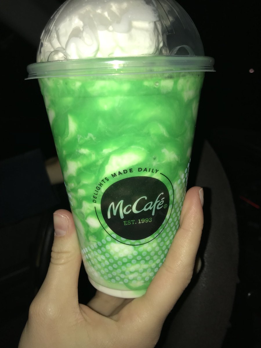 Garrettfor_11's tweet photo. @McDonalds what is this!!! Ann Arbor site makes bad shakes. #badfood #stir https://t.co/BPDbtd9fI8