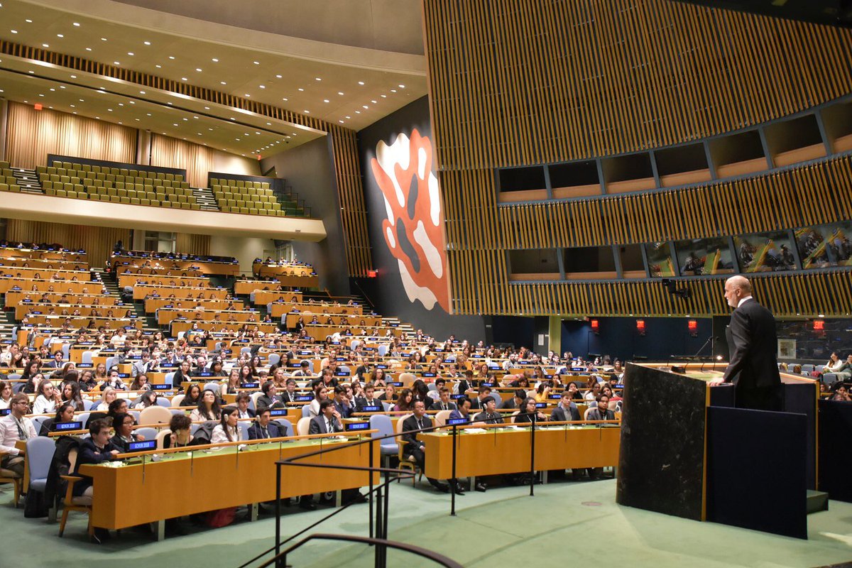 InigoLND's tweet photo. Tonight in the #UNGA Hall with the participants of #GCMUN @UnitedNetworkEU https://t.co/Gm4GTMfC1w