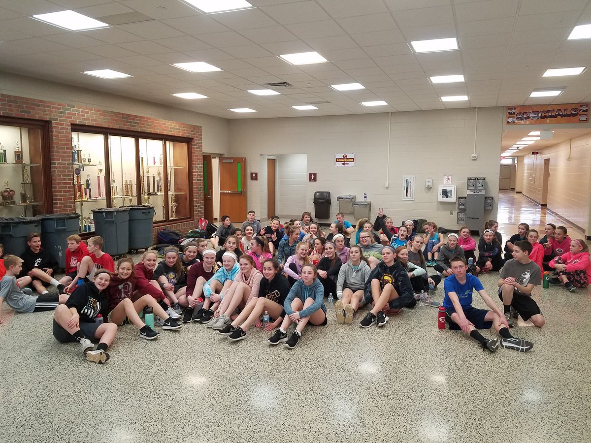 Another great group of trackletes for Day 2 of conditioning <a href="/RMS_RamsAD/">RMS Athletics</a>!!