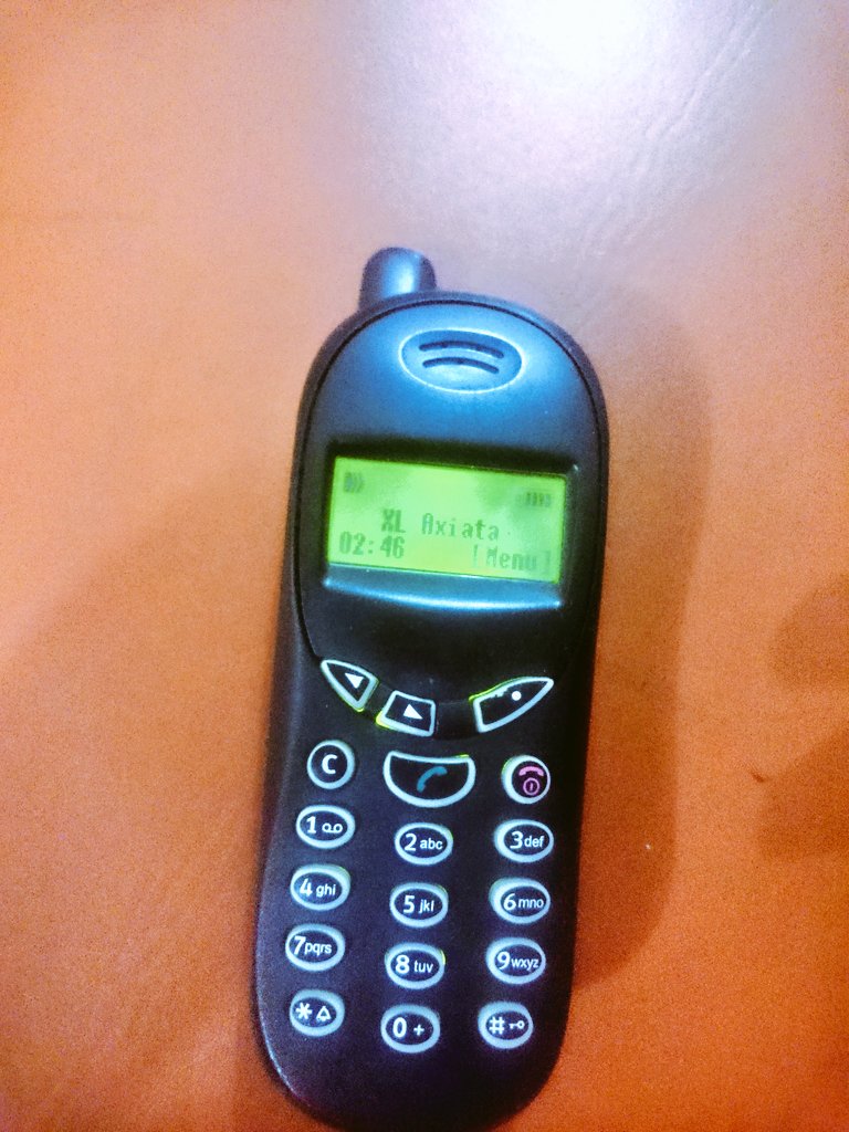 30andie's tweet photo. Siemens a35

#hpjadul 
#Siemens https://t.co/z1ProM2MdV