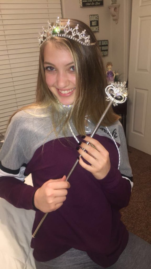 Happy birthday <a href="/ashleyhhayden/">ashley hayden</a> 💗😚 thanks for always makin me laugh I love you!!!!!!!!!!💘💞