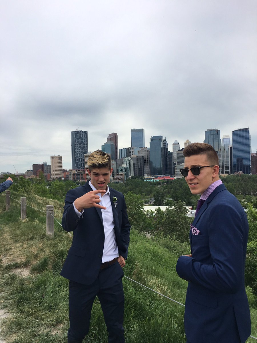 Marcusds515's tweet photo. Happy 19th to the man jonny hockey himself ❤️ @Jonnyhader https://t.co/9Brnj4KNgc
