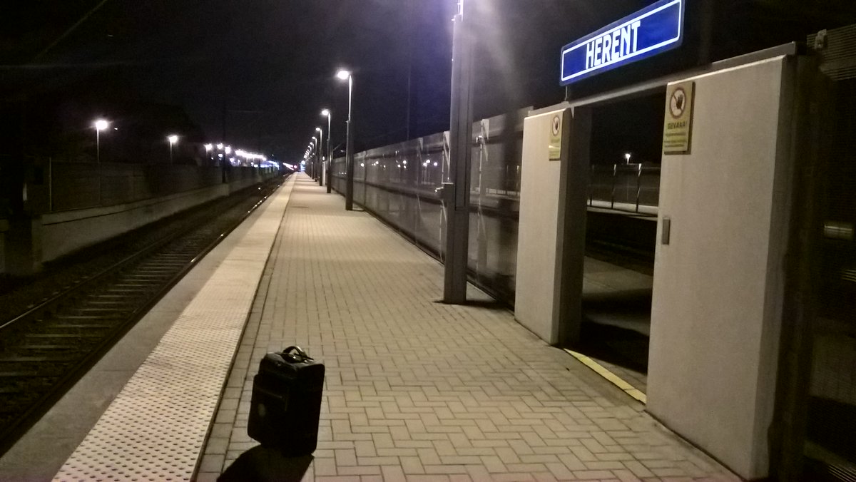 SqlWaldorf's tweet image. The start of the early journey to #sqlbits
#sqlbits2018