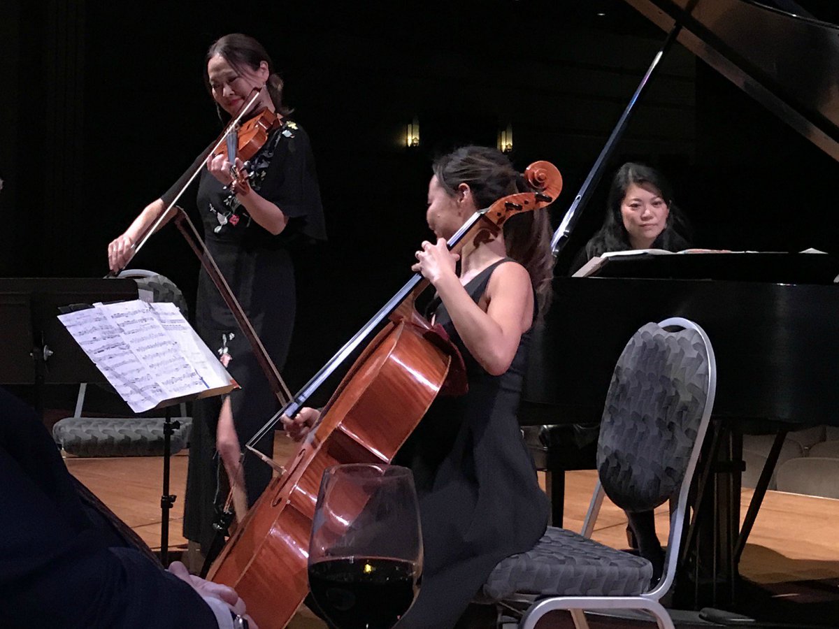 Kris Crocker tweet media