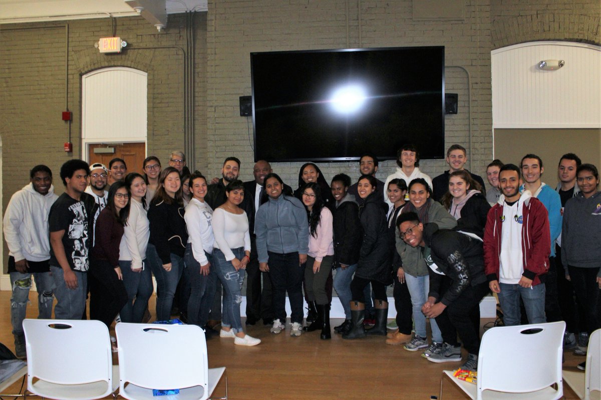 DominicTV's tweet photo. I had a wonderful time with REMARKABLE students at the College of @MountStVincent. They gave me a tremendous gift. HOPE for tomorrow, and I learned of tremendous programs at #CMSV to make our WORLD a better place. #makingabetterfuture #Wonderful https://t.co/vKxq5uvLH9
