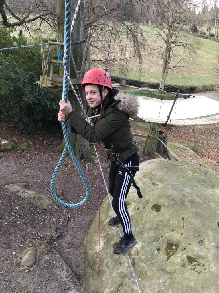 MissTasker_TSLA's tweet photo. #teamtasker on the low ropes course! Great #teamwork #facingfears @sl_academy @UOBAcademies #opportunity #year8residential https://t.co/D3omT4fzqT