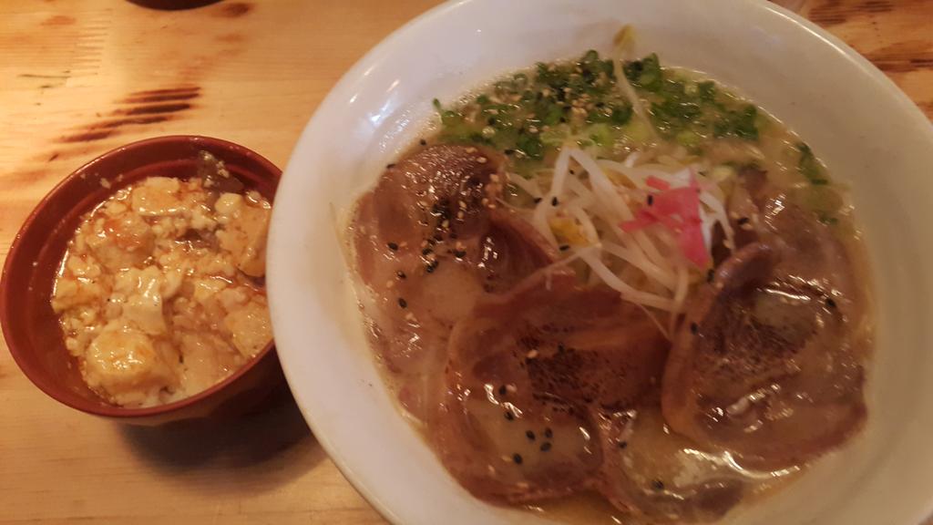 oksususi's tweet photo. 가마마루이 라멘 진한 국물 https://t.co/LYt4kx0RYx