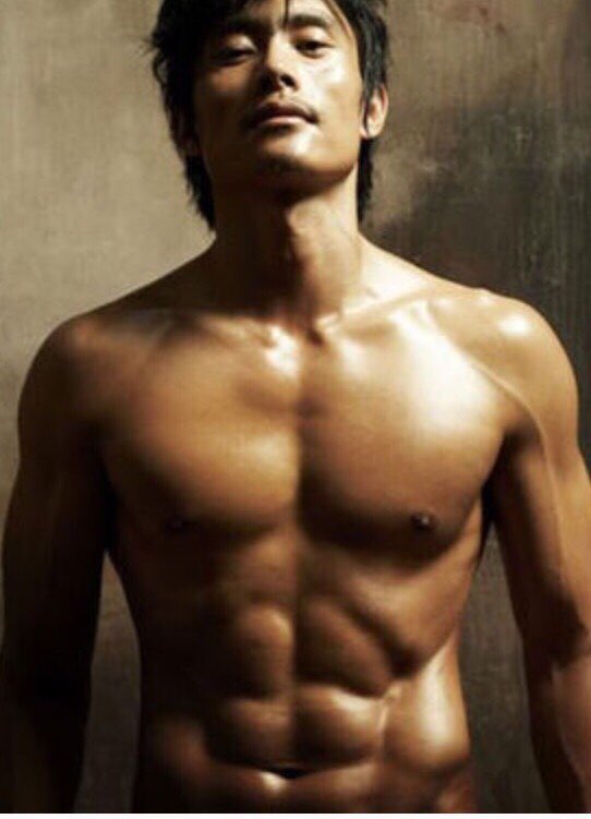 ハイパーふぇに Twitterissa 日本の俳優で筋肉と言うと伊藤英明や西島秀俊がなかなか良いマッチョ具合なんですが それでもインド人俳優と比べると華奢に見えてしまいますね 身体の厚みが人種的にインド人の方が勝るのかな