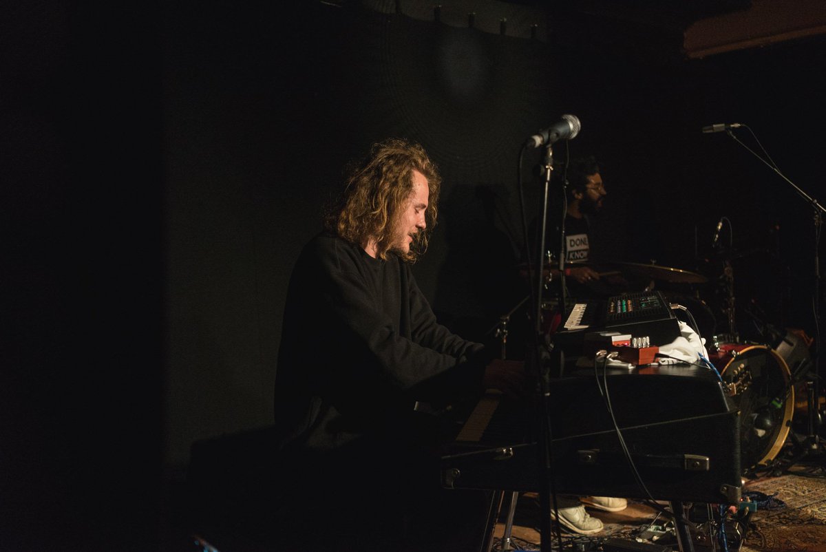 Beyond excited to announce that we have inked a deal with pianist @JoeArmonJones. 

Debut solo album incoming. 

🎹🎹🎹